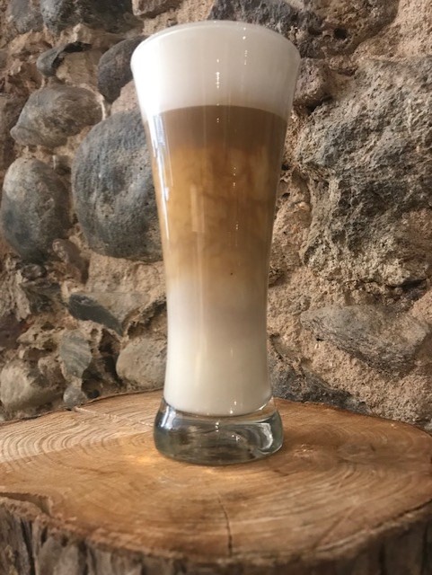 Cómo hacer un perfecto latte macchiato Tornado Café